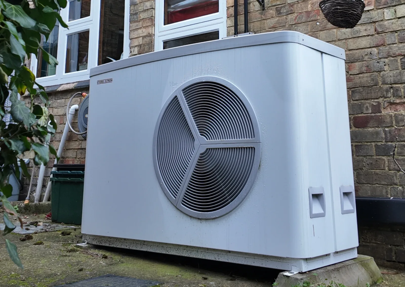 Stiebel Eltron air source heat pump at the Kent home